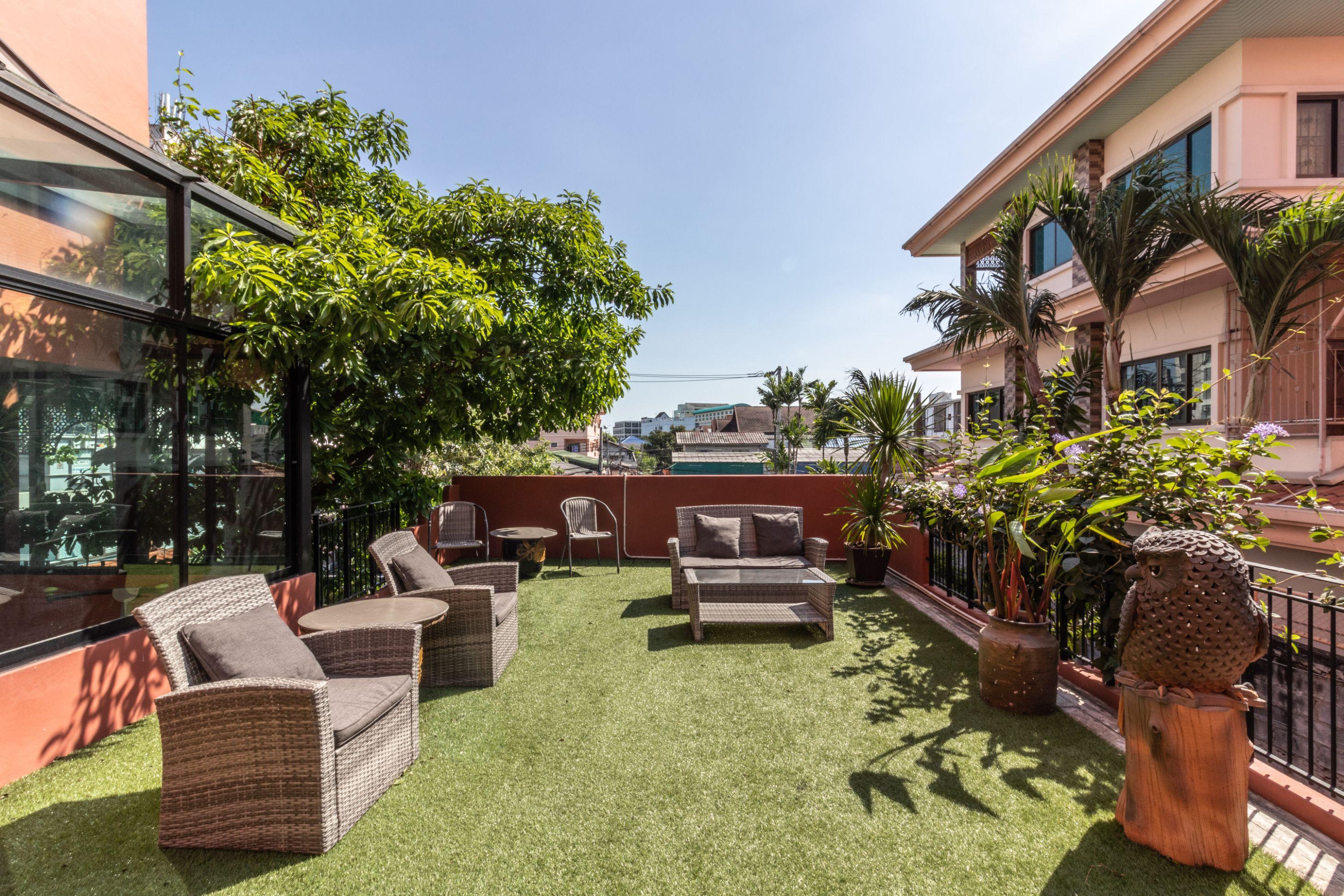 Baansuanprannok Hotel Bangkok Exterior photo